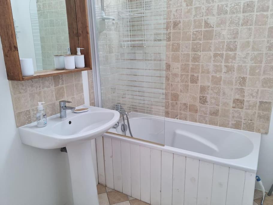 Hébergement de vacances Maison De Village *
